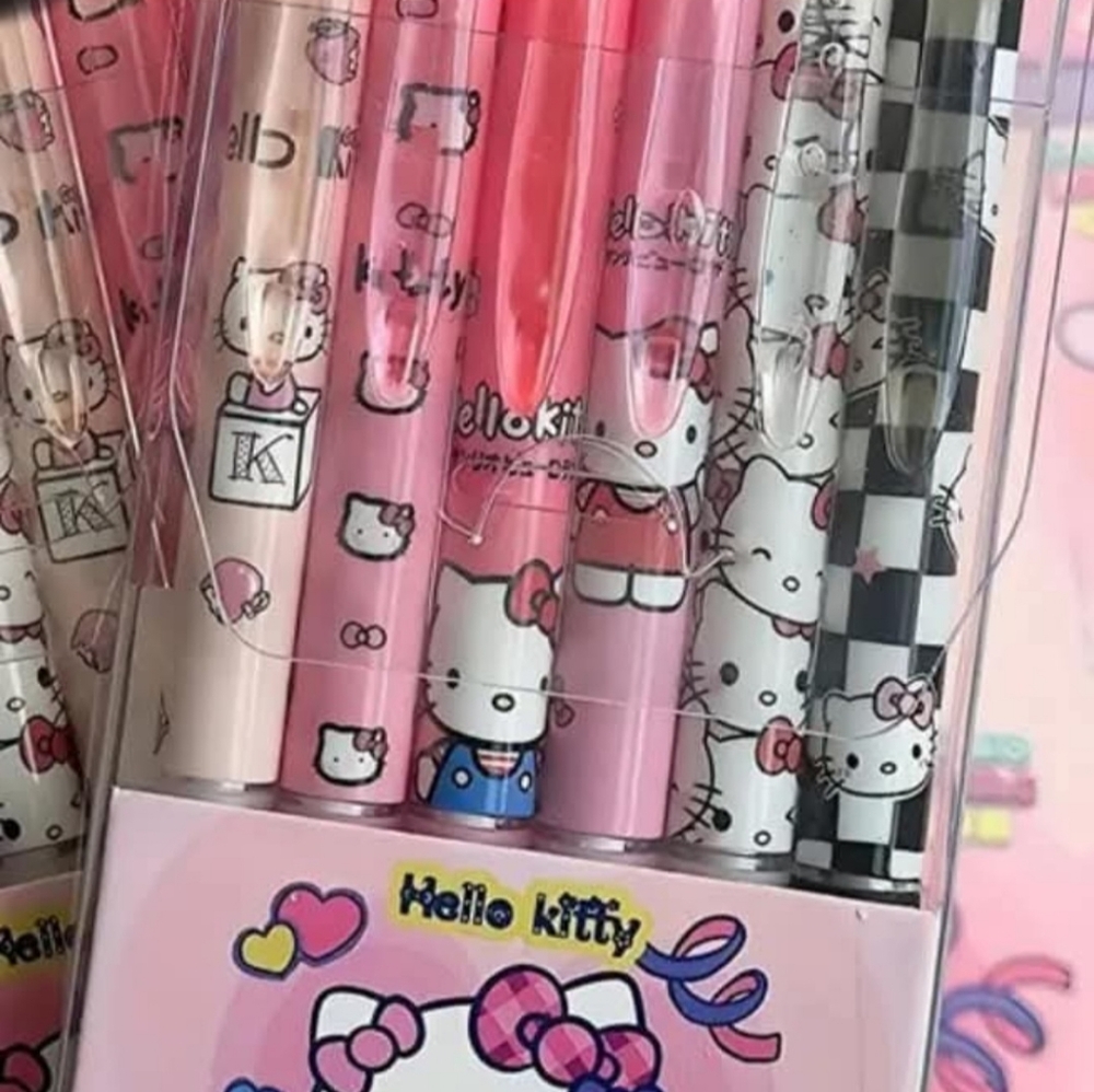 Hello Kitty - Picture 2 of 2